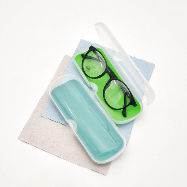 Classic-11   Plastic Eyeglass Case